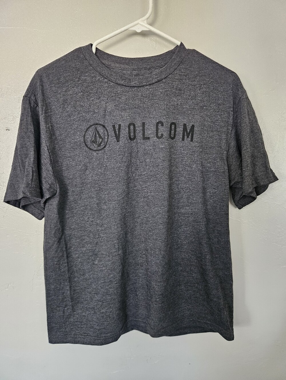Volcom NWT Youth Large Heather Charcoal Logo Tee Boys Short Sleeve T-shirt
